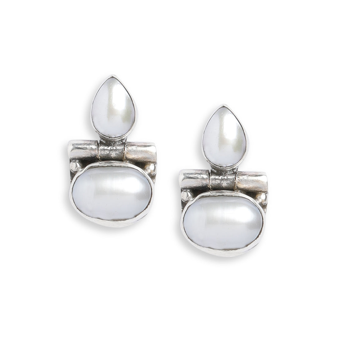Ruch Pearl Studs