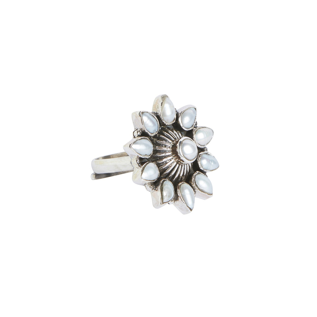 Shankh Seed Pearl Adjustable Ring
